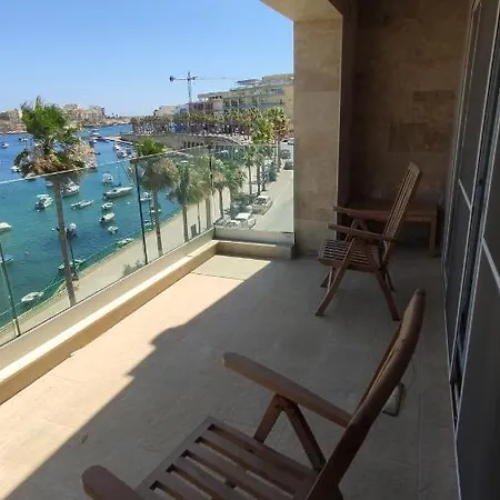 Aquamarine Sea Front - Third Floor * Марсаскала