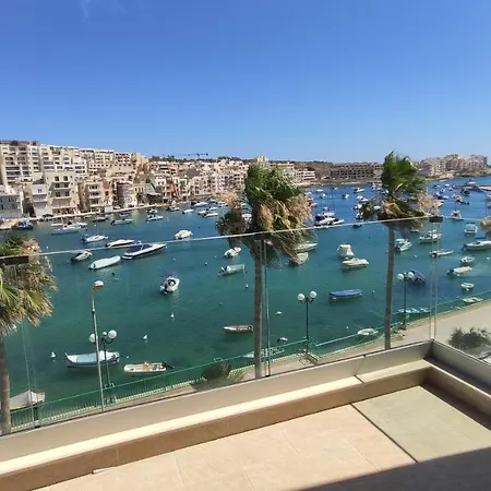 Aquamarine Sea Front - Third Floor Apartment *